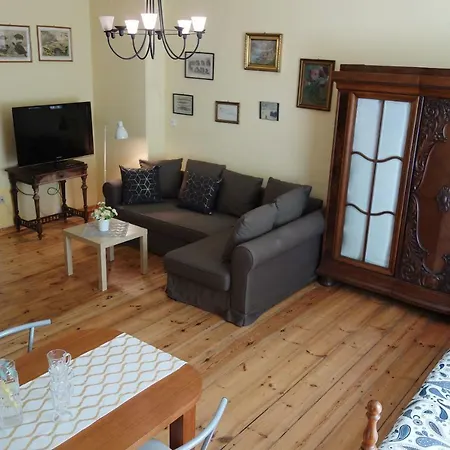 Silencio Apartament 600m Plaza 아파트